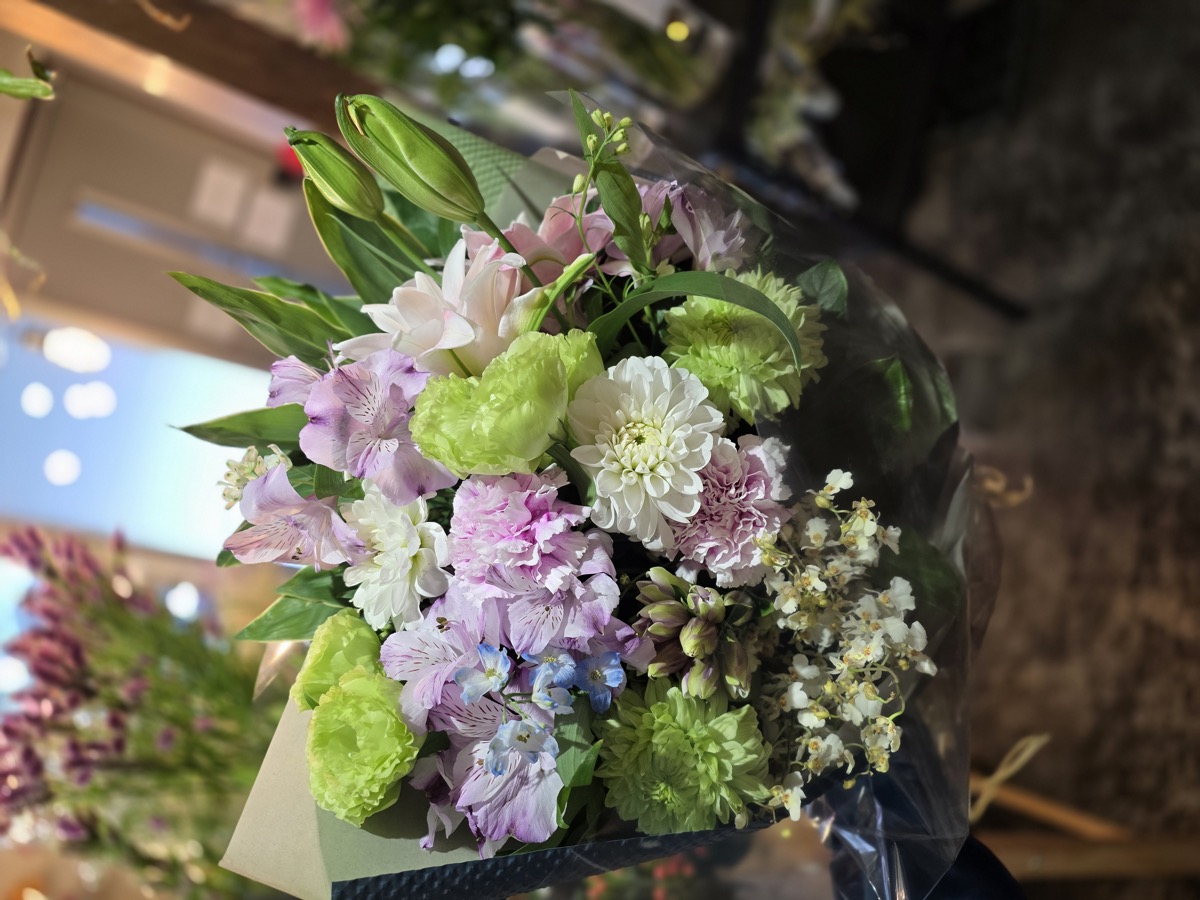 もらった花束を長持ちさせるためのケア方法
