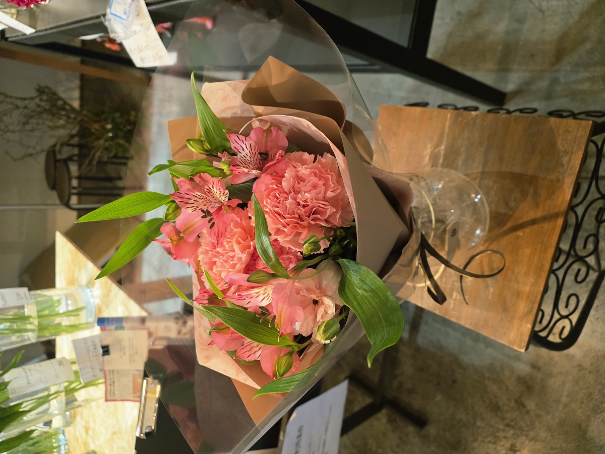 送別会で贈る花束のイメージ